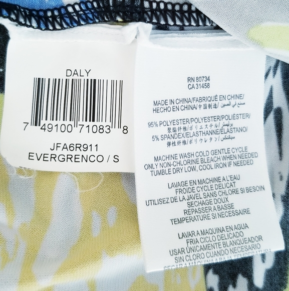 BCBGMAXAZRIA Daly Geometric Print Short Sleeve Dress - Picture 7 of 12